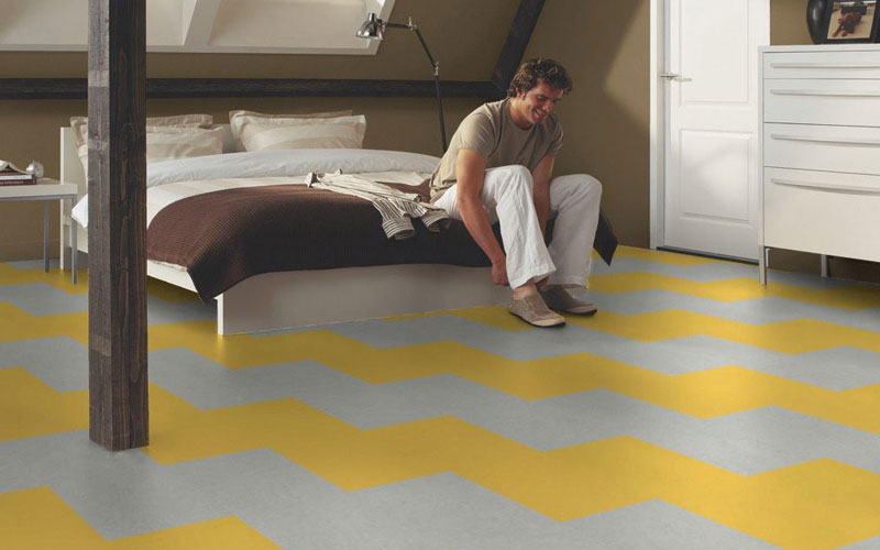 Мармолеум Forbo Marmoleum click Silver shadow 633860 фото в интерьере Мармолеум Forbo Marmoleum click Silver shadow 633860 фото в интерьере